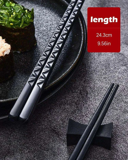 Elegant Black Sakura Fiber Chopsticks - Perfect for Sushi & Noodle Lovers