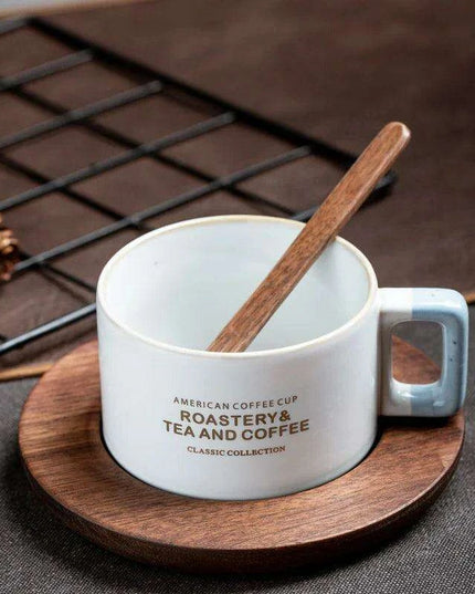 Classic American Elegance: Ceramic Coffee Mug Set with Walnut Holder and Gift Box