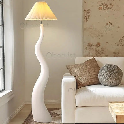 Pleated Floor Lamp — Minimalist Vertical Standing Light