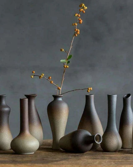 Stylish Hydroponic Ceramic Vase with Floral Accent for Tranquil Tabletop Elegance