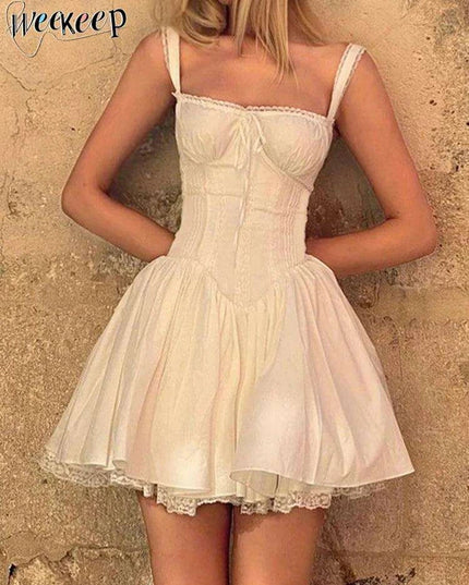 Stylish Vintage-Inspired White A-line Dress with Square Neckline - Sleeveless Summer Dress for Women, Ideal for Y2K Getaways