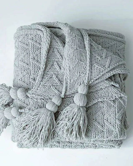 Charming Chenille Knit Throw Blanket with Delightful Pompoms - Cozy Elegance for Your Living Space