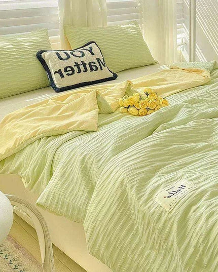 Double-Sided Cooling Comforter: Lightweight Reversible Summer Quilt