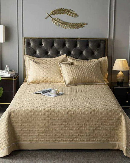 Luxurious Multi-Functional Plaid Bedspread - Elegant Euro-Style Quilted Coverlet for All Season Comfort