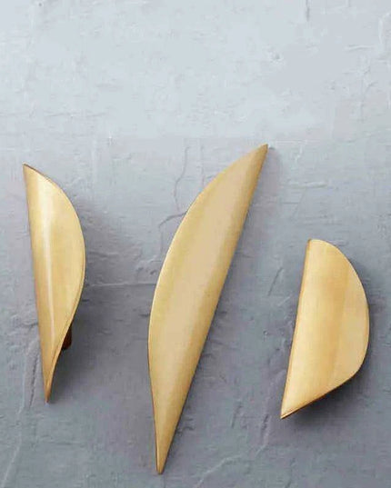 Elegant Gold Leaf Cabinet Handles: A Stylish Touch for Modern Spaces