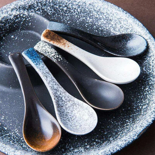 Chic Japanese Ceramic Soup Spoon - A Fusion of Style and Function for Culinary Enjoyment