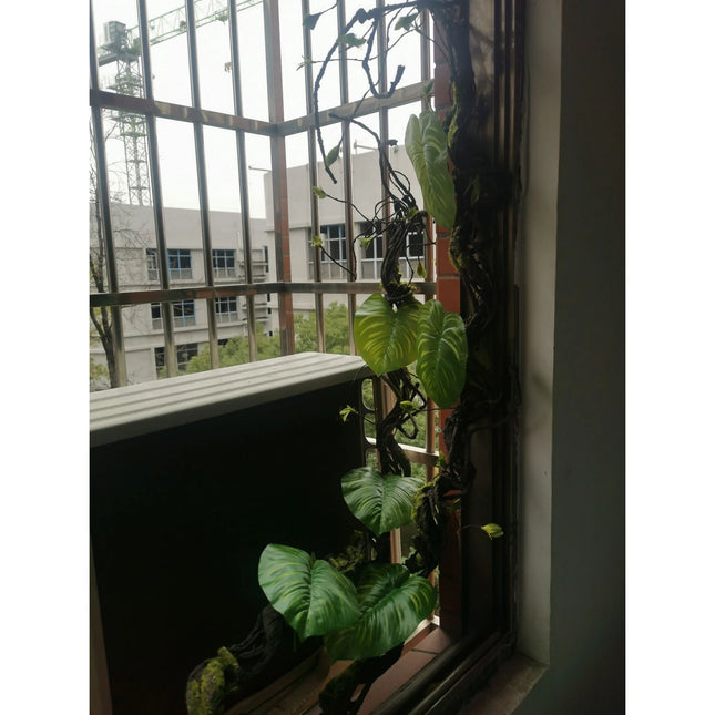 Flexible Artificial Rattan Vine — 5.57 ft, Bendable Iron Wire, Indoor & Pet Decor