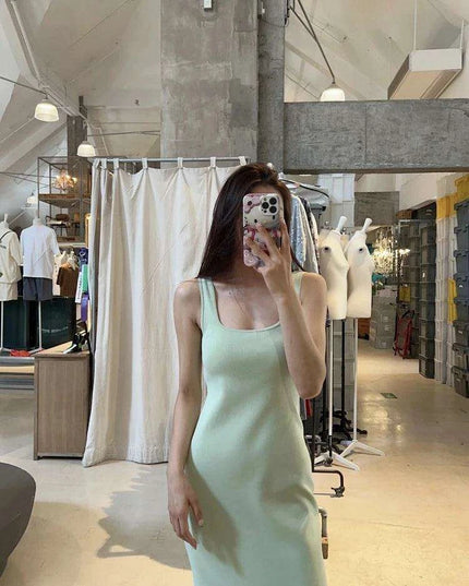 Elegant Midi Dress with Square Neck - Stylish Viscose Stretch