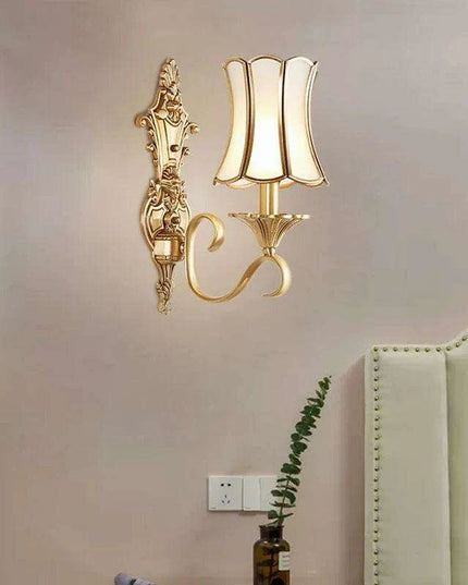 Elegant Brass LED Wall Sconce - Modern Lighting for Home and Hospitality Spaces