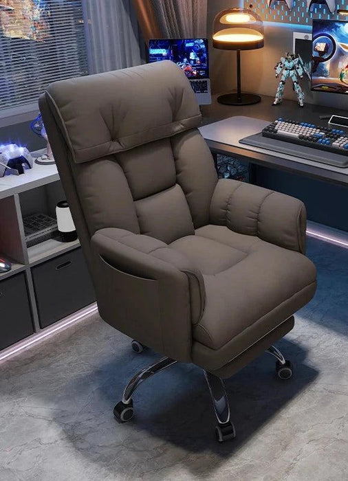 Sleek Nordic Leather Ergonomic Recliner - The Perfect Blend of Comfort for Gaming and Leisure