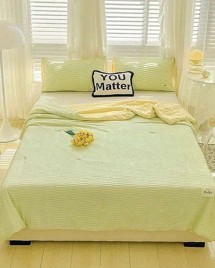 Double-Sided Cooling Comforter: Lightweight Reversible Summer Quilt