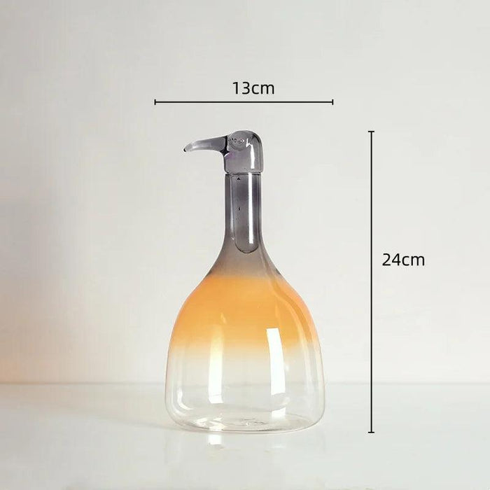 Toucan-Inspired Gradient Glass Vase: A Chic and Multifunctional Home Accent