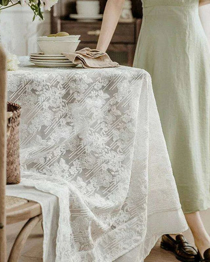 Chic French Lace Table Cover - Elevate Your Event with Timeless Elegance