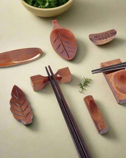 Charming Pillow-Shaped Wooden Chopstick Holder - Elegant Japanese Dining Essential