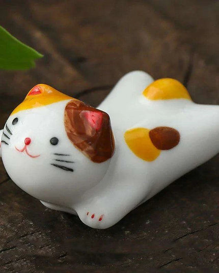 Charming Cat-Themed Ceramic Chopstick Holder - Whimsical Dining Delight