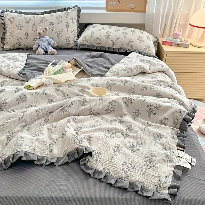 Lightweight Summer Chill Throw Blanket - Ideal for Warm Weather (Pillowcase Not Included)