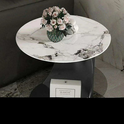 Stylish Leather Lounge Chair for Contemporary Living Areas