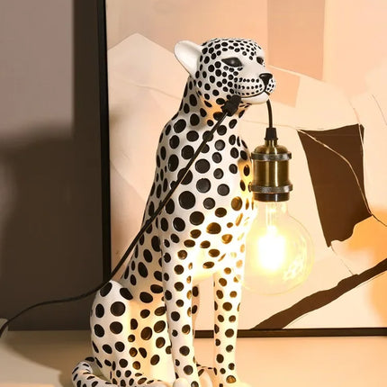 Modern Creativity Cheetah Sculpture Room Decoration Animal Figurine Mo