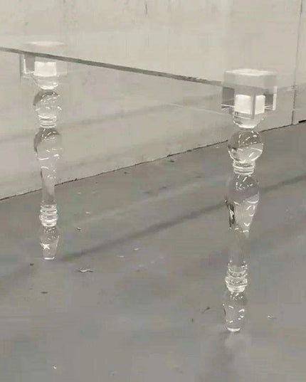 Sophisticated Transparent Acrylic Banquet Table - Perfect for Weddings and Large Events