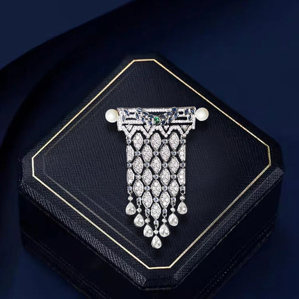 OKILY Retro Palace Style Exquisite Zircon Tassel Brooch Elegant Freshw