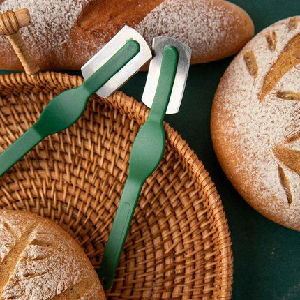 Precision French Bread Slicing Knife: Comfortable Ergonomic Cutter for Perfect Cuts