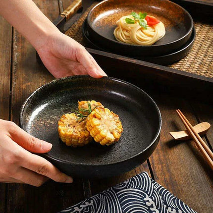 Chic 8-Inch Japanese-Inspired Ceramic Plate for Serving Pizza and Pasta