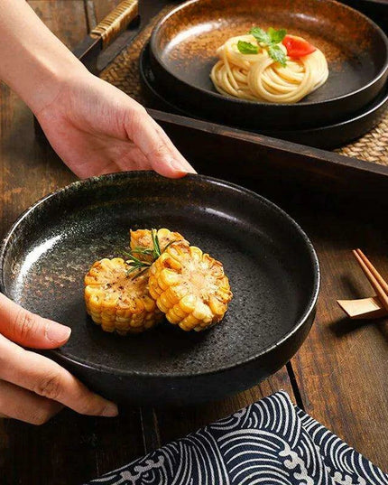 Chic 8-Inch Japanese-Inspired Ceramic Plate for Serving Pizza and Pasta