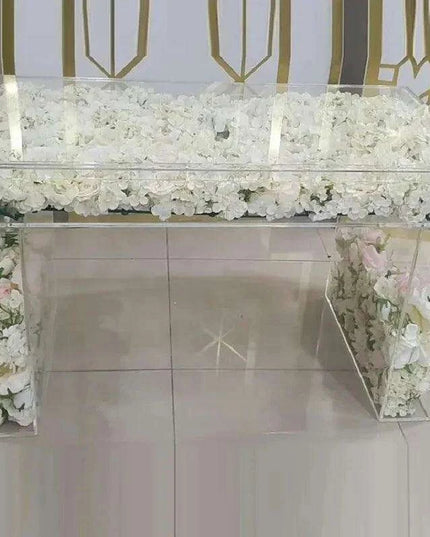 Sleek Transparent Acrylic Dining Table for Stylish Gatherings