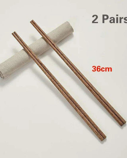 High-Quality Heat-Resistant Wooden Chopsticks for Hot Pot and Noodles - Stylish and Comfortable Design