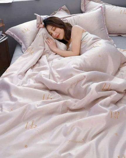 Hyaluronic Acid Cooling Silk Summer Comfort Quilt