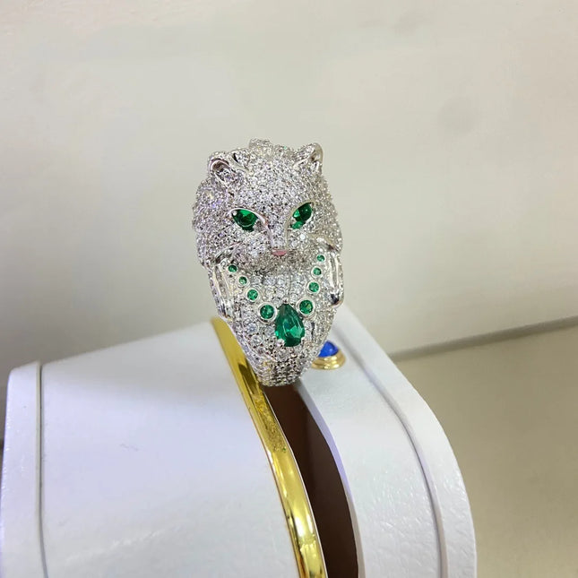 Nan Xin 18K Platinum PT950 Kitten Ring with Diamonds & Synthetic Emera