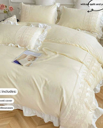 Elegant 3-Piece Lace Bedding Set with Pillowcases