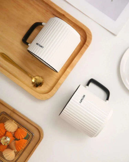 Stylish Wave Pattern Bone China Mug - 400ml Capacity for Your Favorite Beverages