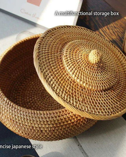 Elegant Handwoven Rattan Storage Chest - Stylish Organizer for Any Room