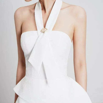 Elegant Women's Summer Evening Halter Top and Flowing Skirt Ensemble for 2024