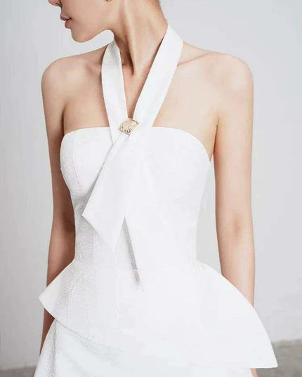 Elegant Women's Summer Evening Halter Top and Flowing Skirt Ensemble for 2024