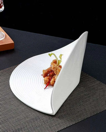 Artisan White Ceramic Dinner Plate Collection - Unique Handcrafted Design for Elegant Entertaining