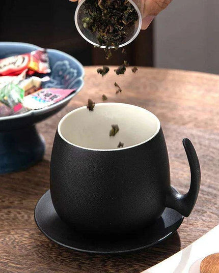 Vintage Luxe Ceramic Mug Set with Innovative Holder for Office Sophistication