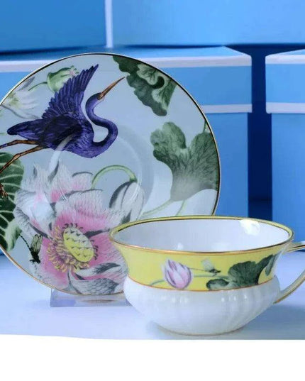 Exquisite Royal Bone China Tea and Coffee Set with 24K Gold Trim - Luxurious Elegant Drinkware Collection