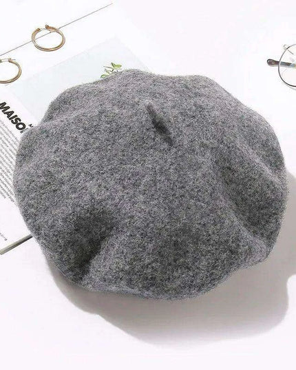 Chic French Wool Beret - A Touch of Timeless Elegance