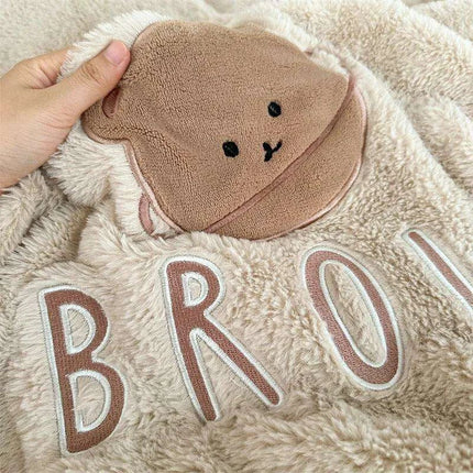 Charming Cartoon Bear Velvet Fleece Bedding Set for Kids - Duvet Cover, Sheet & Pillowcase in Various Sizes