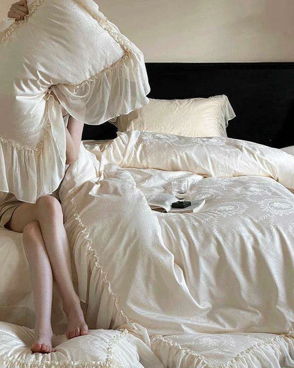 Luxurious Jacquard Lace and Chiffon Bedding Ensemble with Premium Egyptian Cotton - Beige Ruffled Duvet, Sheets, and Pillowcases