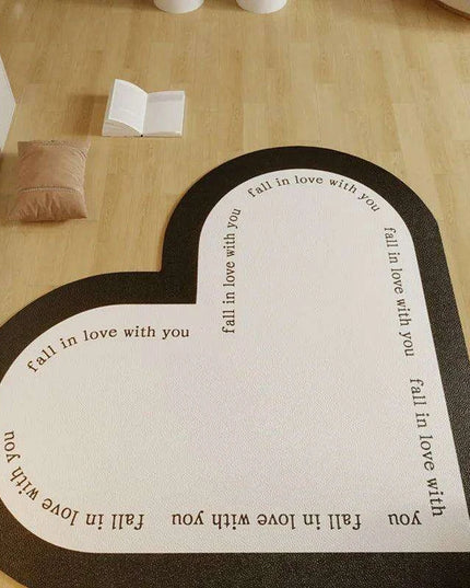 Chic Heart-Shaped Welcome Mat - A Touch of Elegance for Your Home