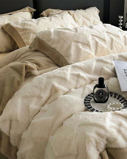 Plush Coral Velvet Winter Bedding Set with Cozy Duvet and Comforter