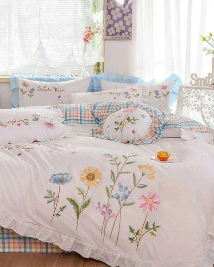 Pastoral Elegance: Embroidered Floral Cotton Bedding Set with Ruffled Details - Duvet Cover, Flat & Fitted Sheets, Pillowcases