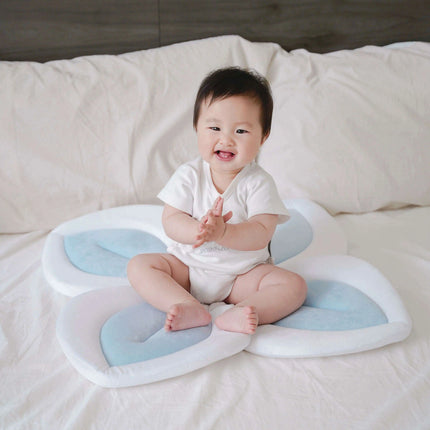 Lotus Dream Baby Bath Mat - Foldable Floral Serenity