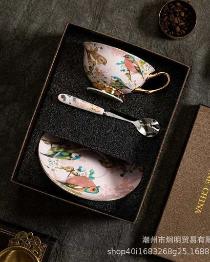 Luxurious European Bone China Tea Cup Set for Timeless Elegance