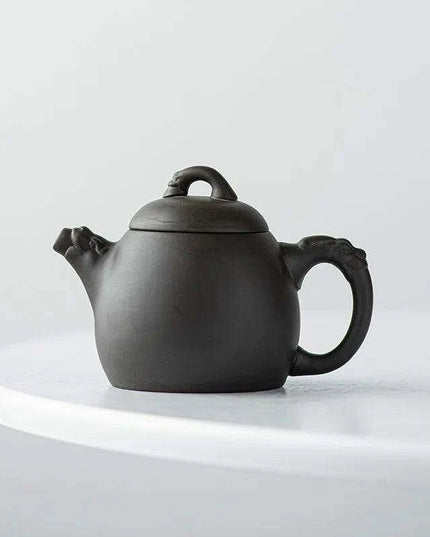 Exquisite Yixing Purple Clay Teapot for True Tea and Coffee Aficionados