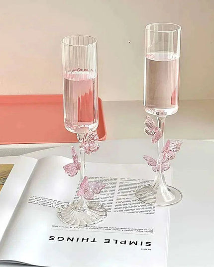 Charming 3D Butterfly Clear Glass Wine Goblet for Elegant Entertaining