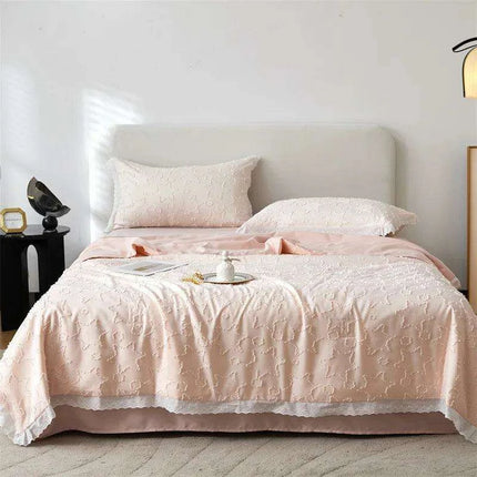 Sophisticated Floral Jacquard Antibacterial Summer Quilt with 3D Design